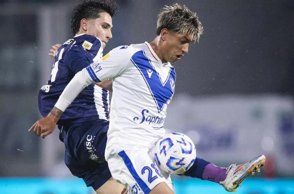 EL OBJETIVO FOTO TALLERES VELEZ PRIMER TIEMPO X V