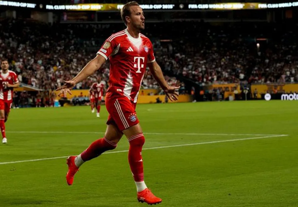 EL OBJETIVO FOTO BOCA BAYERN KANE X BAYERN