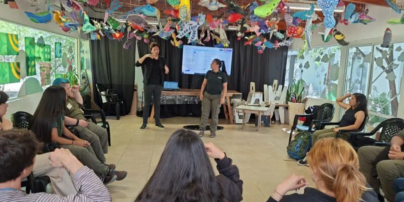 curso-lenguaje-de-señas_ prensa Municipalidad