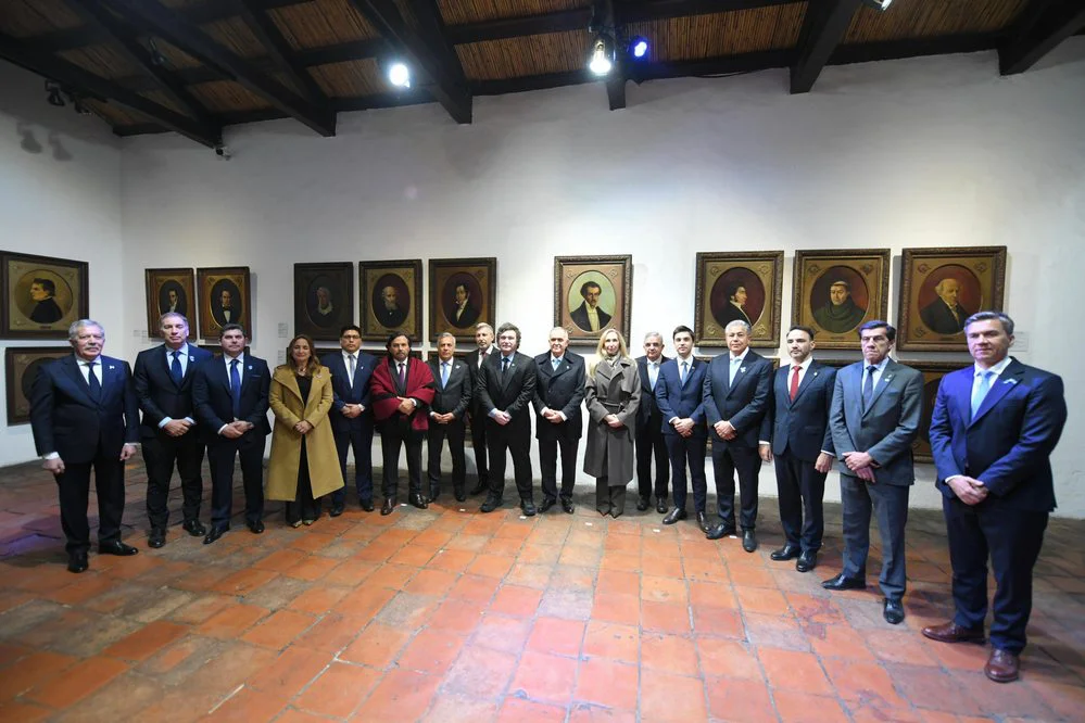 EL OBJETIVO FOTO MILEI 9 DE JULIO TUCUMAN X