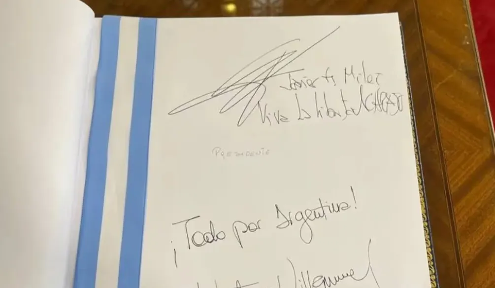 firmas de Milei y Villarruel