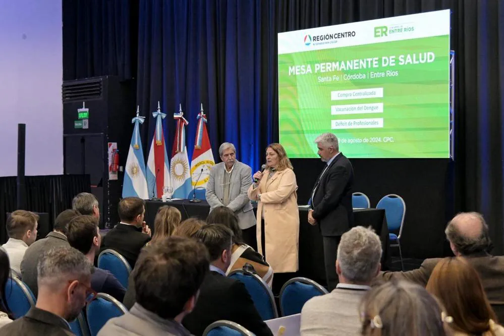 ESPECIAL REGION CENTRO FOTO MESA DE SALUD PARANA GOB STA FE