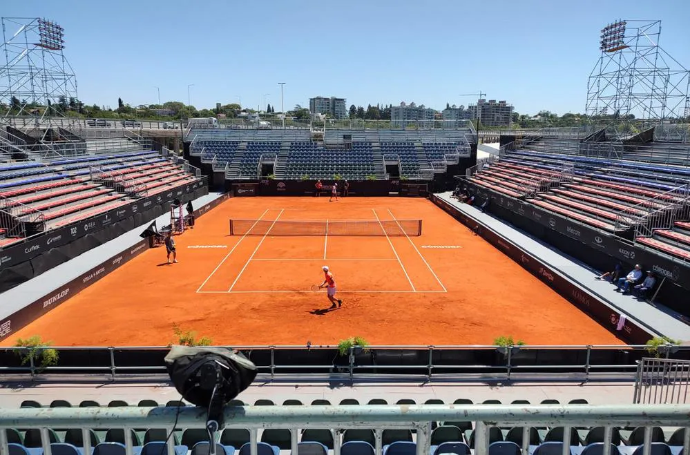 EL OBJETIVO FOTO CORDOBA OPEN ESTADIO