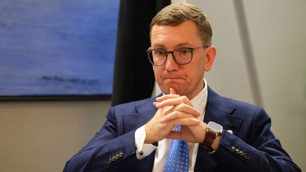 EL OBJETIVO FOTO KRISTEN MICHAL PRIMER MINISTRO ESTONIA X