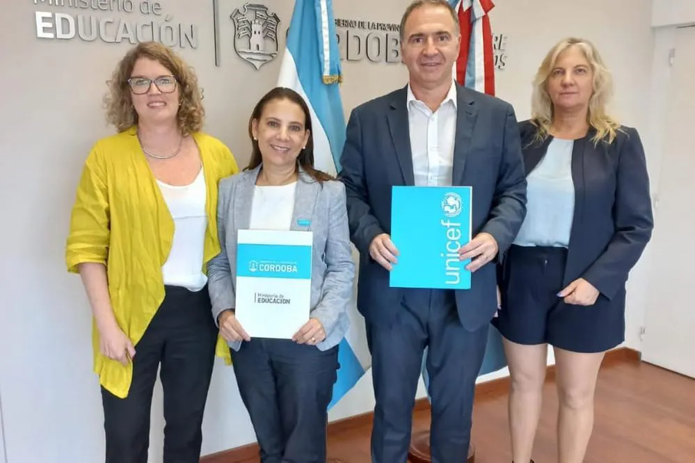 EL OBJETIVO FOTO CONVENIO EDUCACION UNICEF