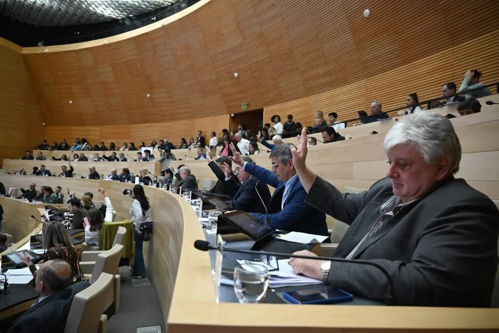 EL OBJETIVO FOTO LEGISLATURA CBA SESION ORDINARIA