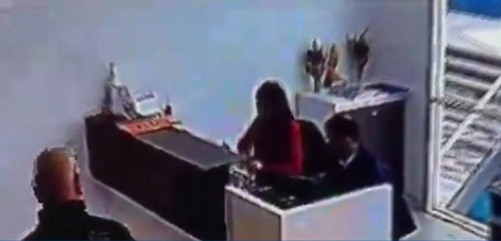 EL OBJETIVO FOTO ATENTADO RURAL NA