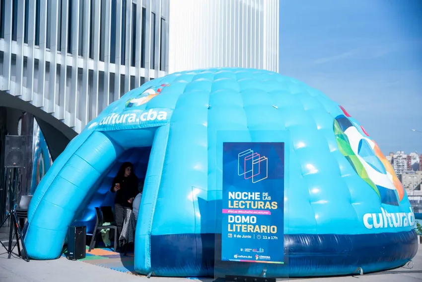 noche-de-las-lecturas-domo-literario_ prensa Legislatura