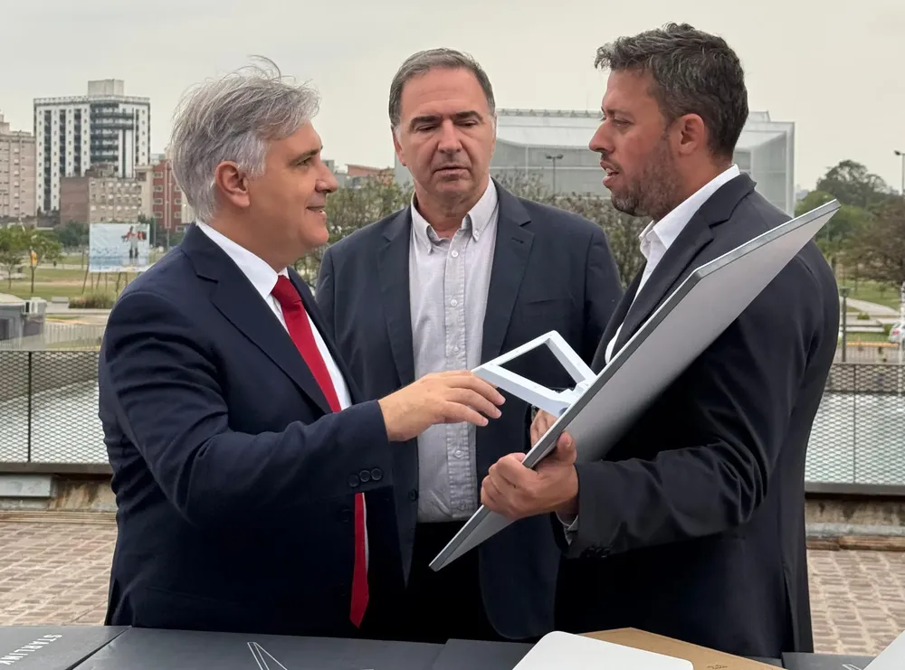 Llaryora antenas Starlink