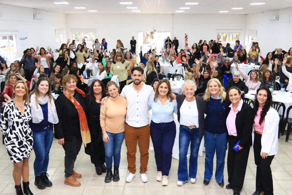 EL OBJETIVO FOTO PRUNOTTO LIDERESAS VILLA DEL DIQUE