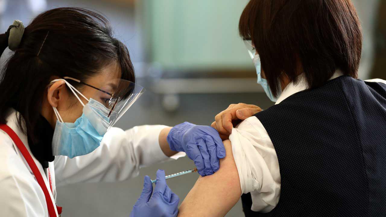 Japón campaña de vacunación coronavirus