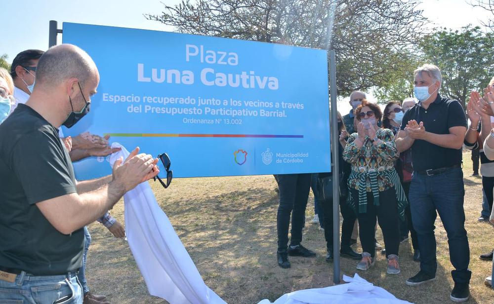Llaryora-Plazas-recuperadas00