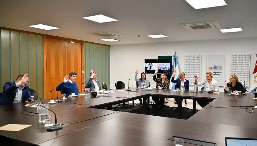 legislatura-comisión_ prensa Legislatura