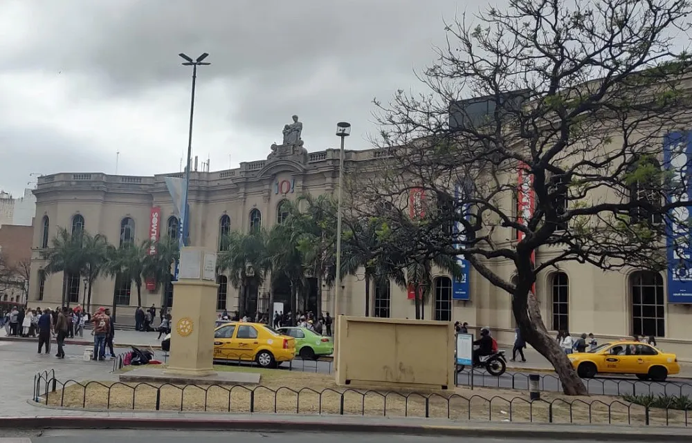 Cordoba tiempo nublado patio olmos