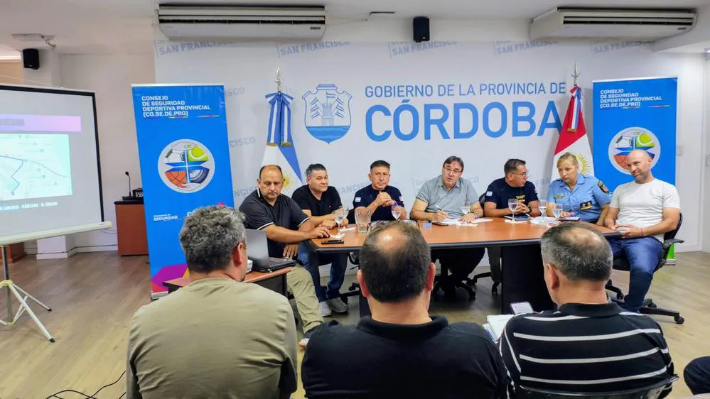 EL OBJETIVO FOTO FINAL FEMENINA OPERATIVO 3