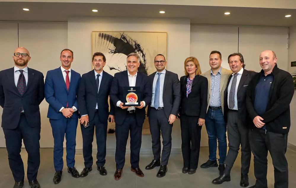 EL OBJETIVO FOTO LLARYORA EMPRENDEDORES ITALIANOS
