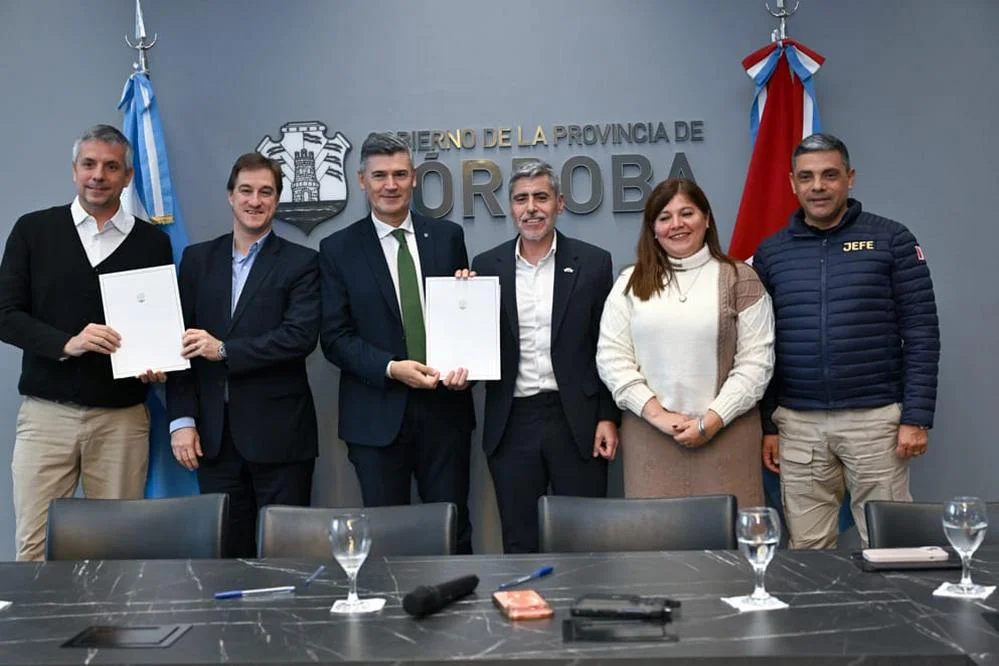 EL OBJETIVO FOTO CORDOBESES EN ALERTA CARREFOUR