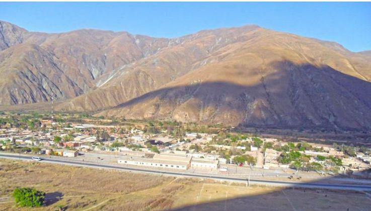 volcan-quebrada de humahuaca_vivijujuy.com.ar