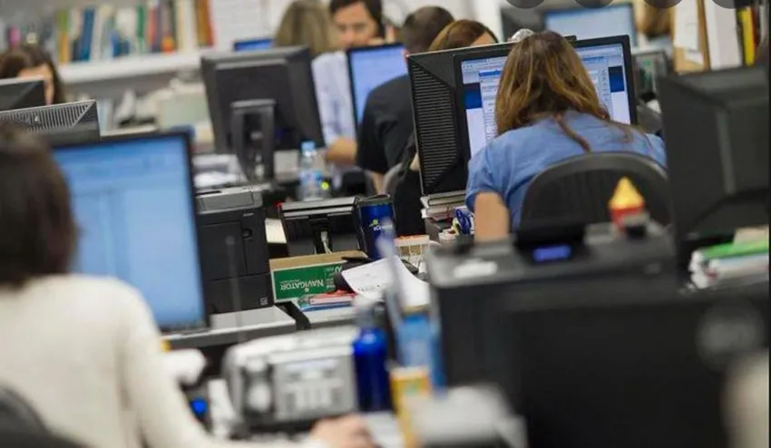 empleados-públicos-oficina_ NA