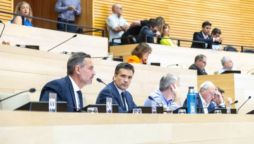 Miguel-Siciliano-legislatura_ prensa Legislatura