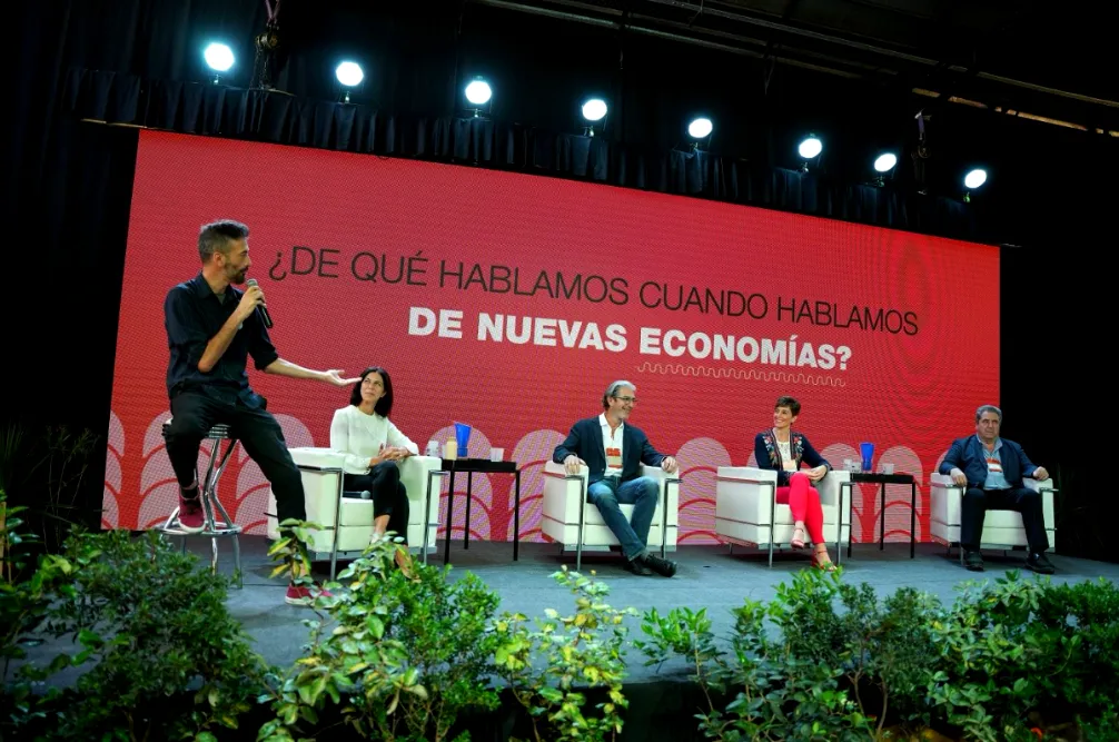 FUTUROS POSIBLES”, HACIA NUEVAS ECONOMÍAS Y ESTRATEGIAS DE TRANSICIÓN