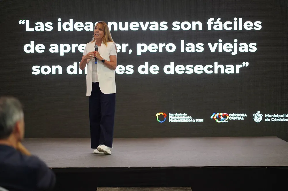 Alejandra Torres Liderazgo Digital