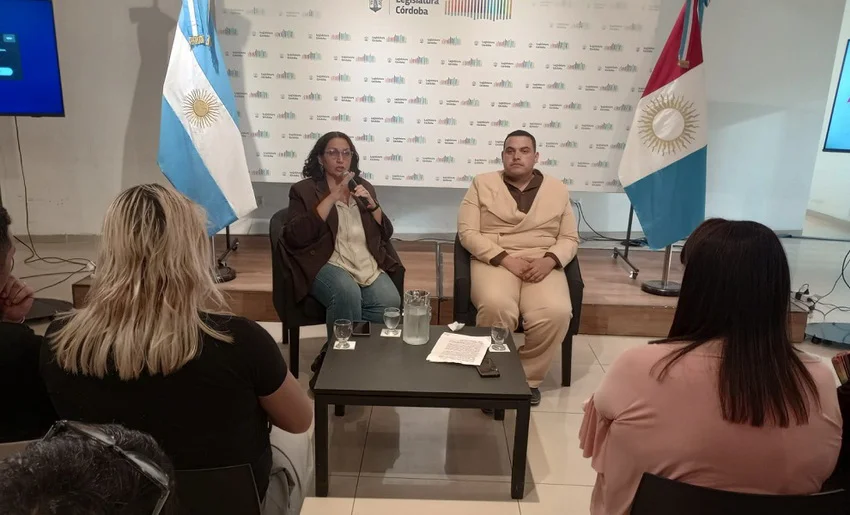 María-Rachid-LGBTIQ+_ prensa Legislatura