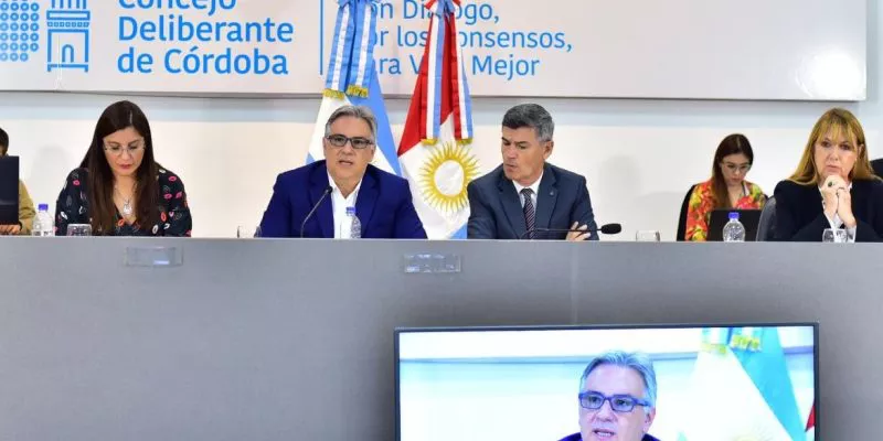 llaryora y daniel passerini