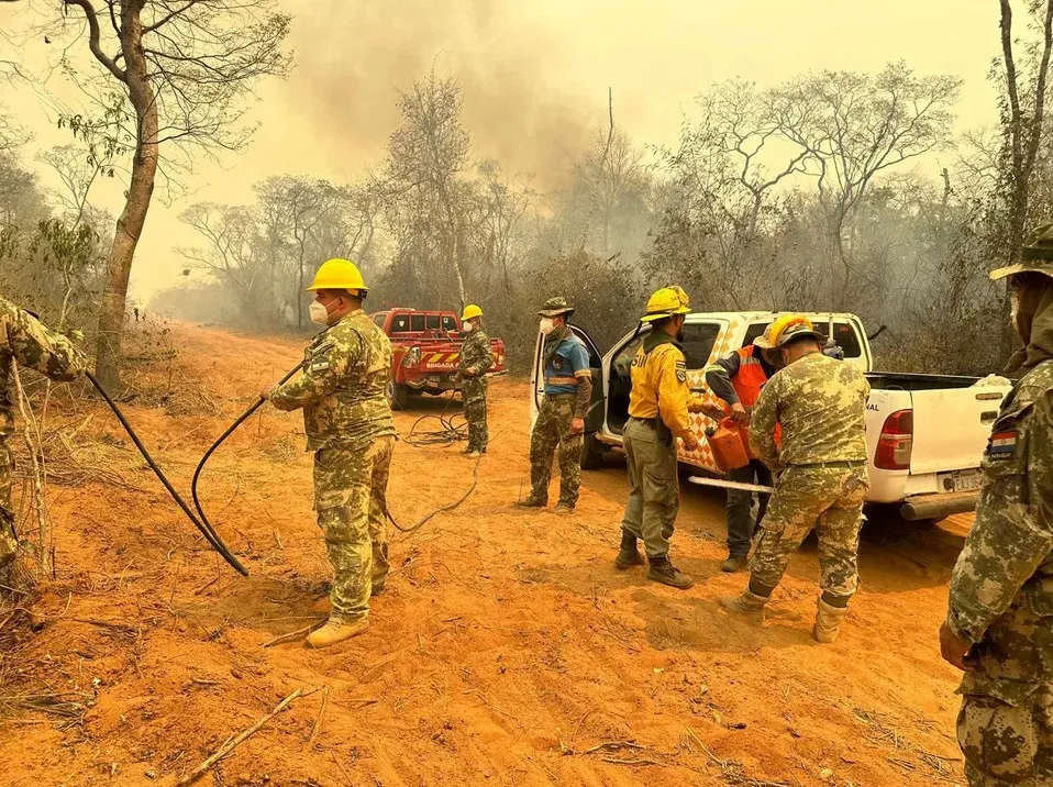 bomberos incendio Paraguay