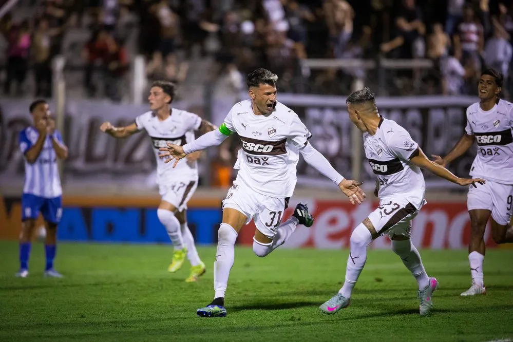 EL OBJETIVO FOTO COPA ARGENTINA PLATENSE ARGENTINO MM X
