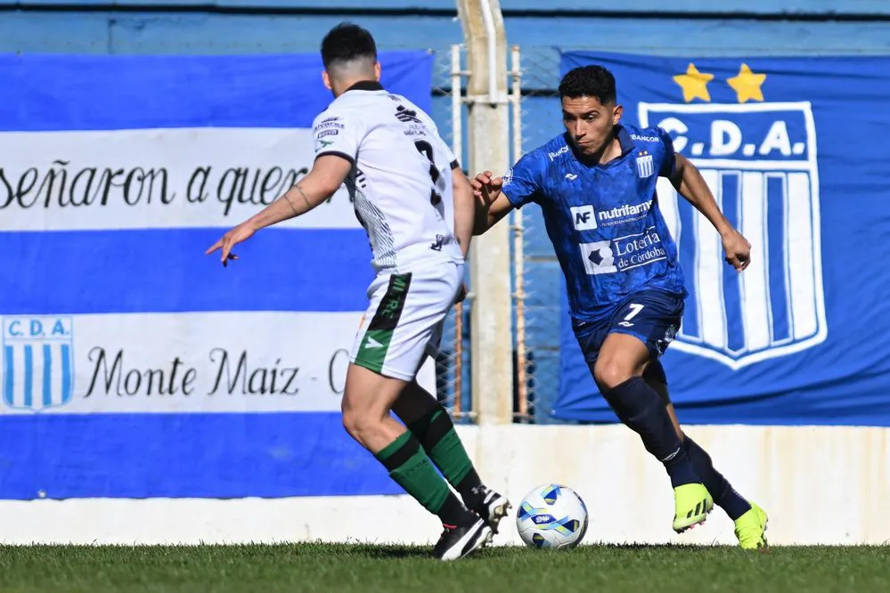 EL OBJETIVO FOTO ARGENTINO MM VILLA MITRE X AEGENTINO 1