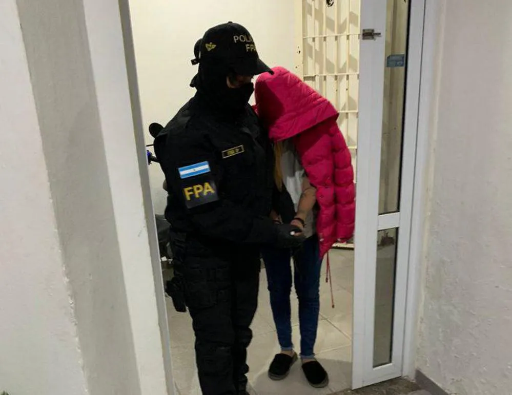 EL OBJETIVO FOTO DROGAS LAS VARILLAS DETENIDAS