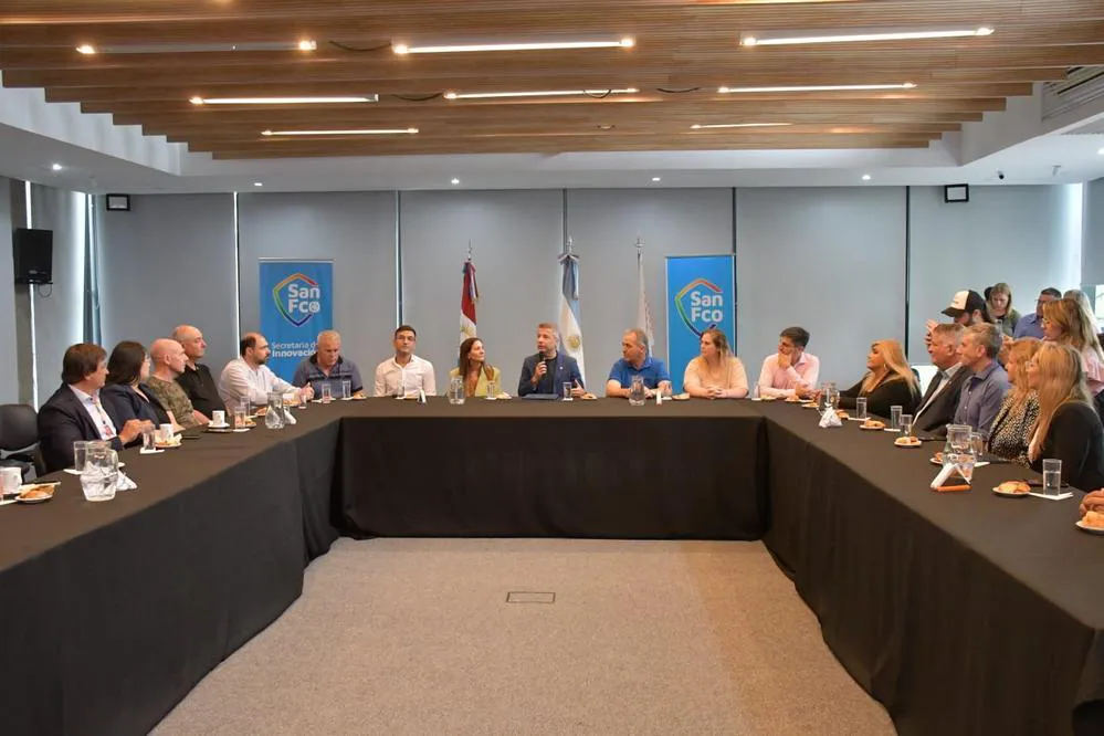 EL OBJETIVO FOTO DESTINO SANTA FE PRESENTACION SAN FCO