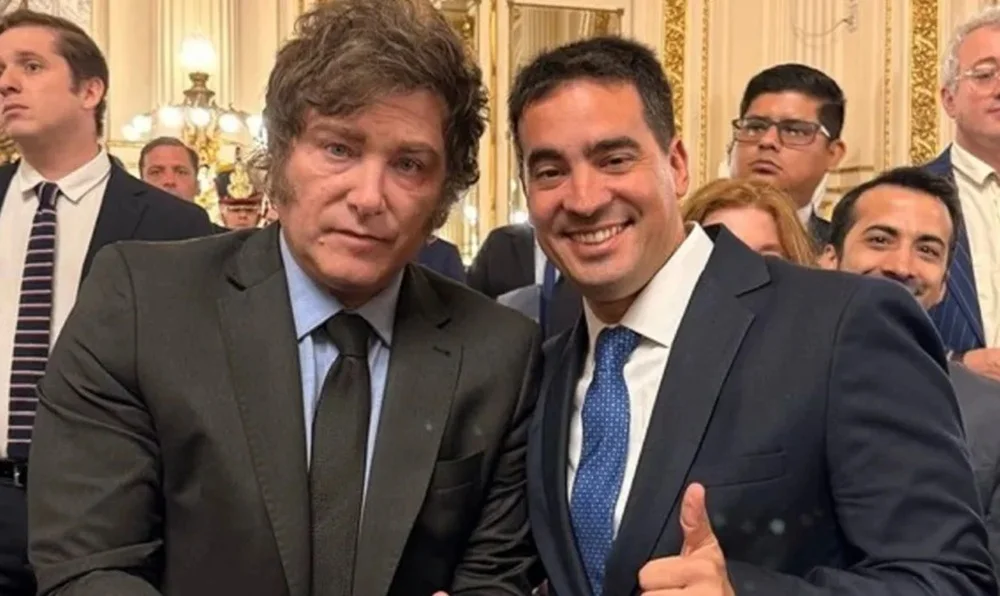Adrián Ravier y javier milei