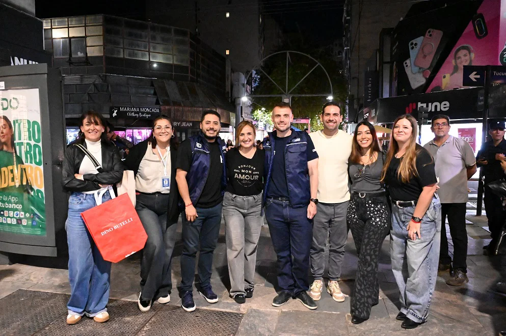la noche de las galerías y peatonales