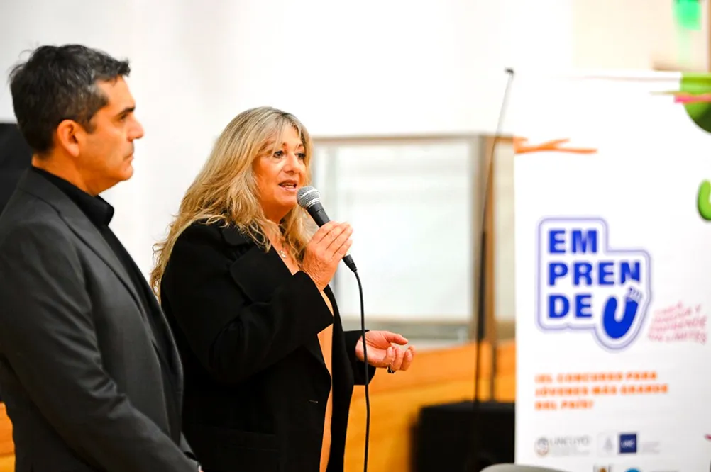 Emprende U