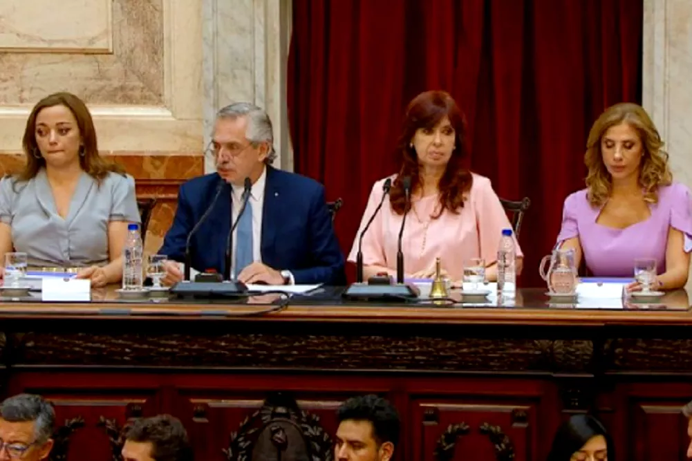 Fernández abre las sesiones del Congreso