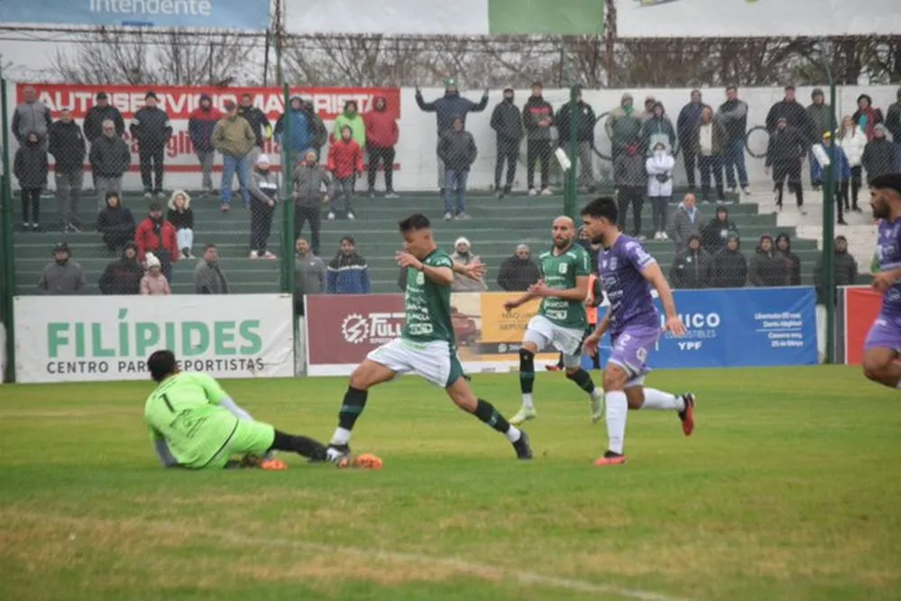 EL OBJETIVO FOTO SPORTIVO ATENAS RC DIARIOSPORTS
