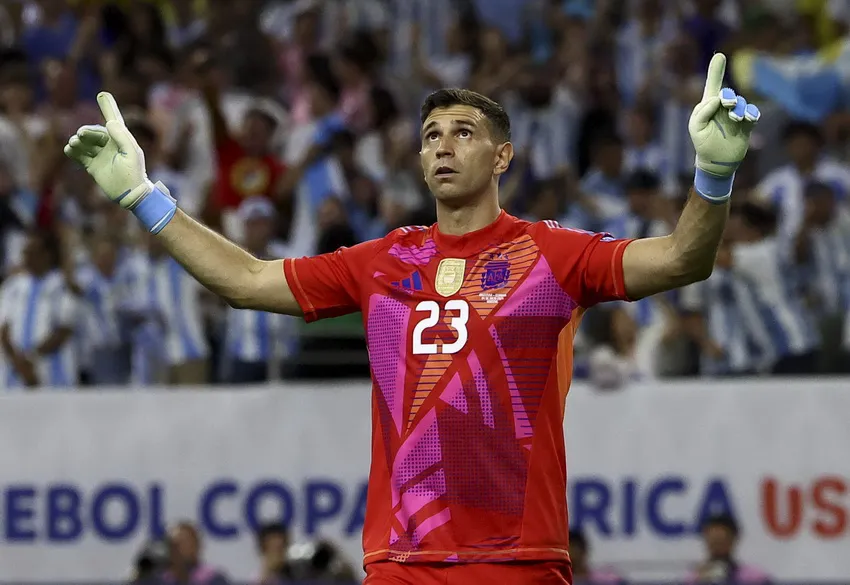 Dibu-Martínez-Copa-America_ NA