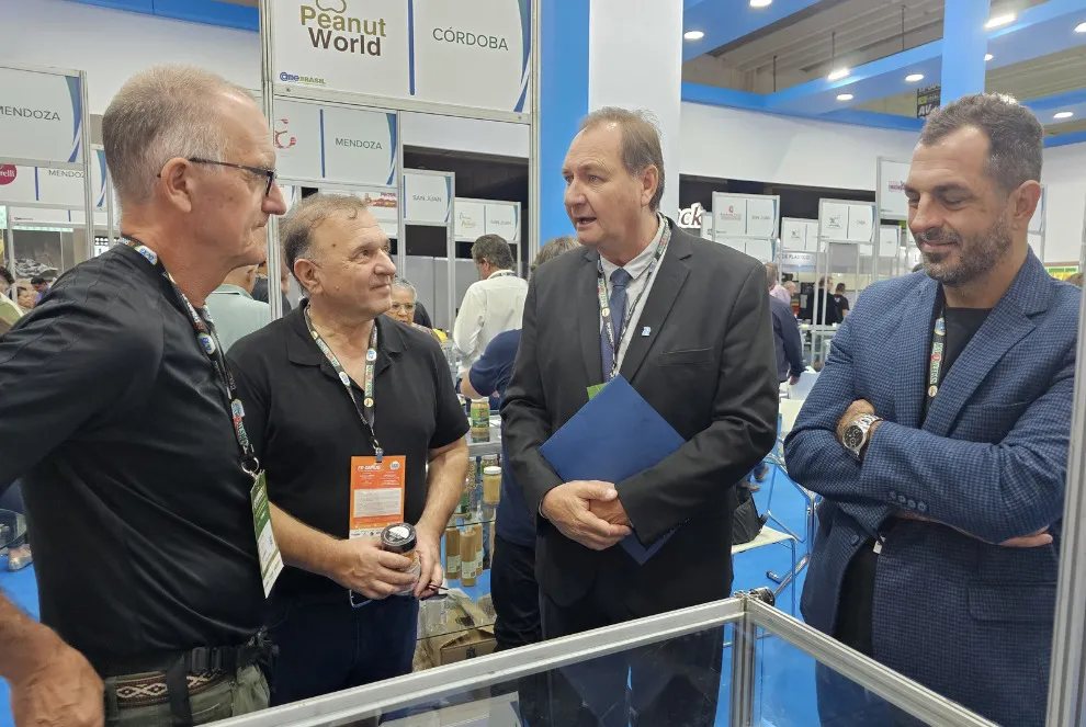 pymes cordobesas exponen en una feria en brasil