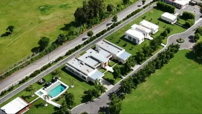 mansión no registrada en Pilar