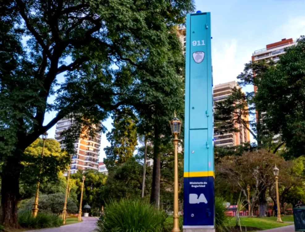 Puntos Seguros totem