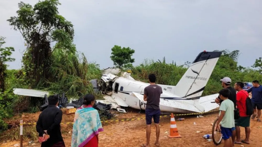 avion-amazonas