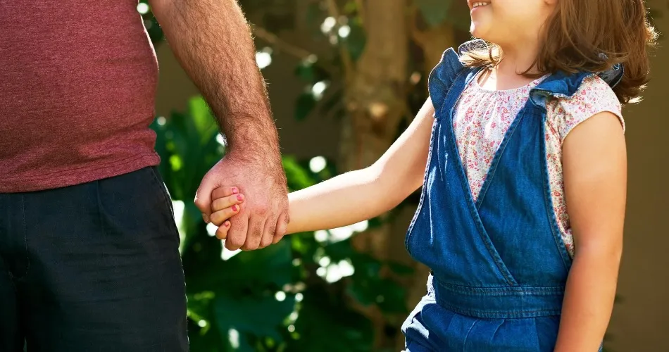 padre con su hija