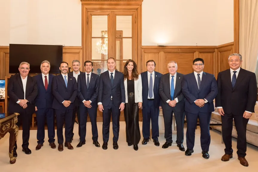 Santilli con los gobernadores