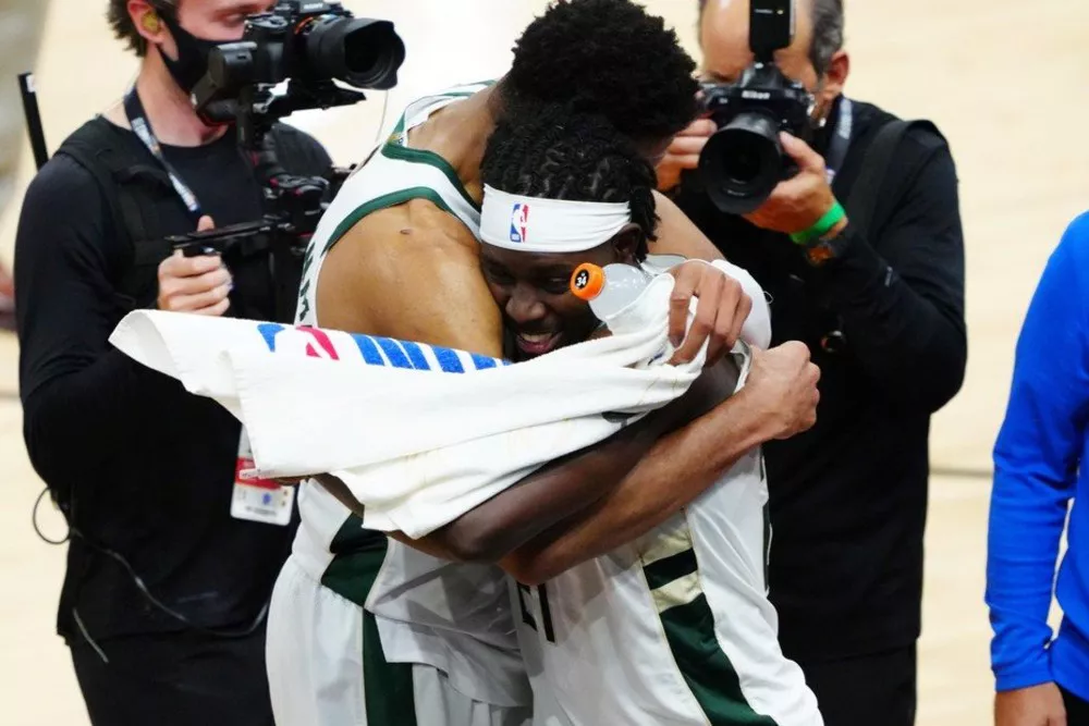 bucks (2)
