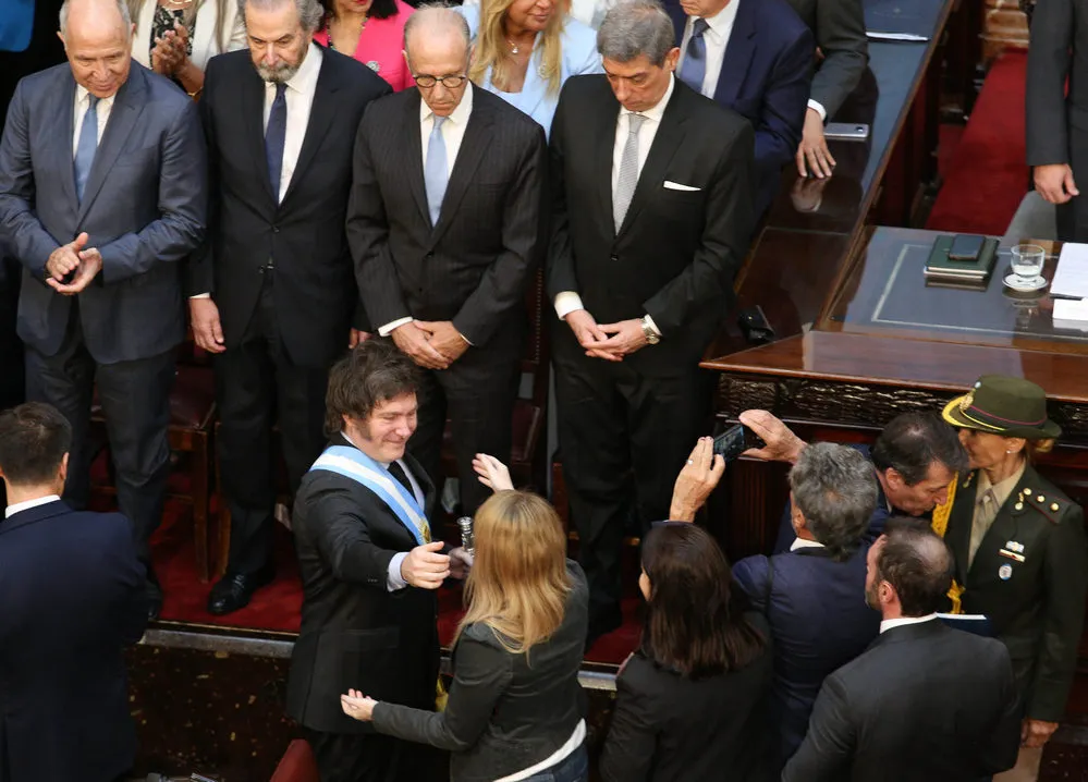 EL OBJETIVO FOTO MILEI ASAMBLEA LEGISLATIVA NA 3