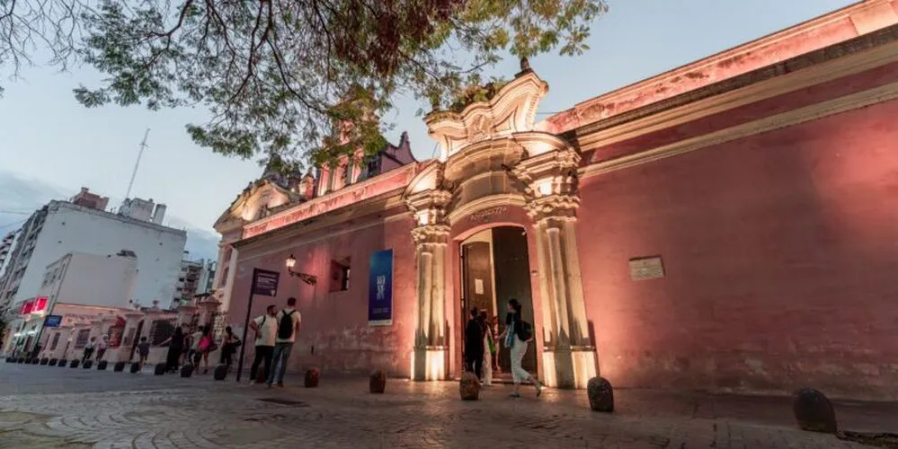 EL OBJETIVO FOTO CORDOBA NOCHE MUSEOS