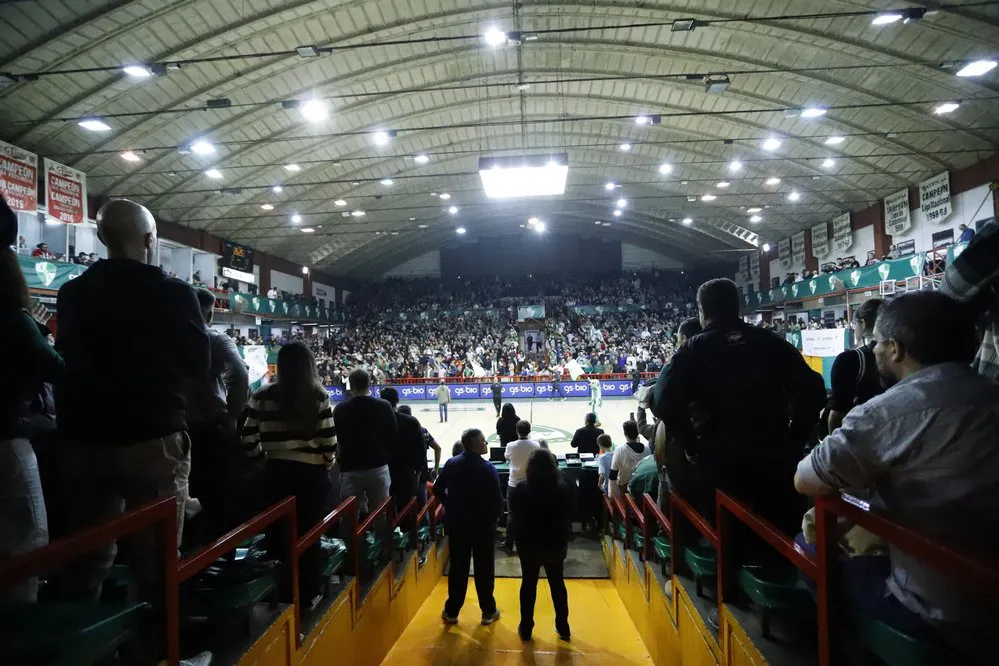 EL OBJETIVO FOTO ATENAS RACING CHIVILCOY X ATENAS 3