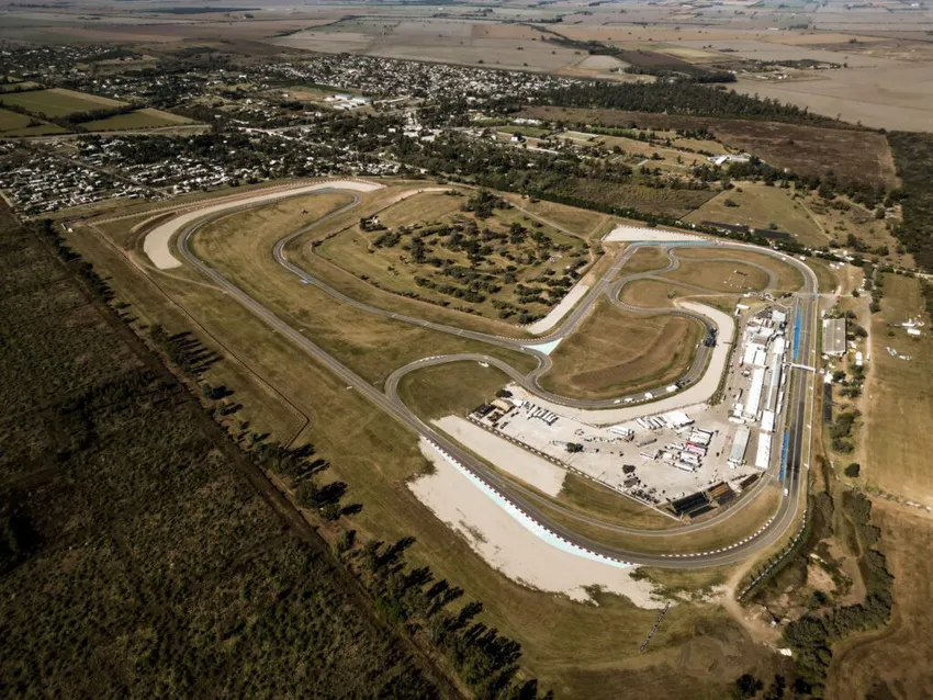 autodromo-oscar-cabalen-TC_ cba.gov.ar